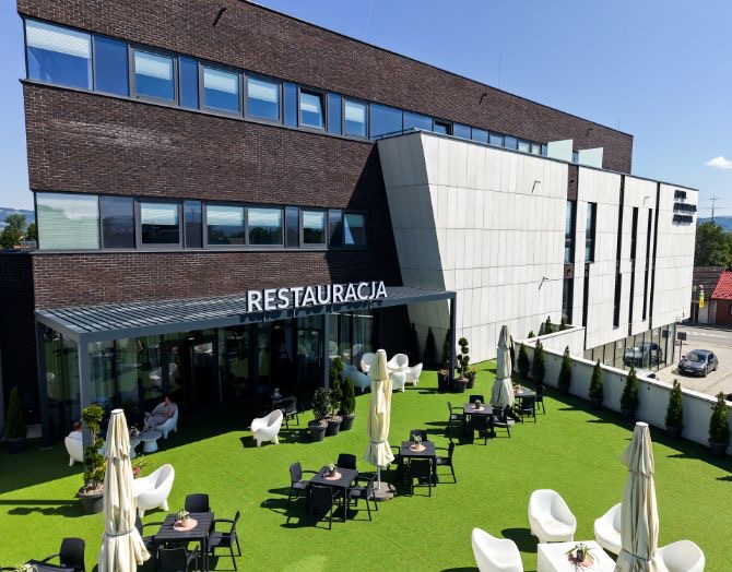 Zdjęcie hotelu od strony patio